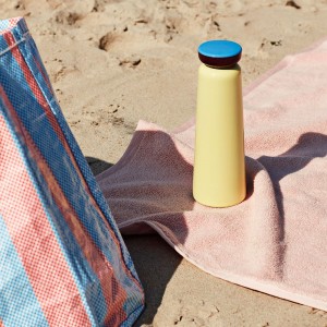 Botella Sowden de Hay. Complementos originales modernos y de alta calidad.