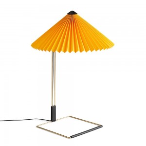 Lámpara de sobremesa Matin Hay. Diseño de lámparas originales para salón.