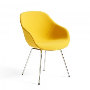 Silla AAC 127 tapizada de Hay. Silla nórdica tapizada.