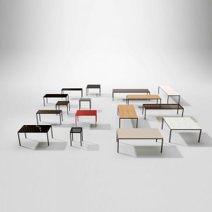 Mesa de salón Helsinki 30 cuadrada cristal de Desalto. Mesa moderna de diseño.