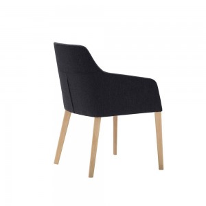 Sillón Alya SO-1534 de Andreu World. Sillas para salas de conferencia.