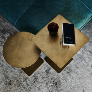 Mesa auxiliar Step de Cattelan Italia. Mesas de diseño. Mesas auxiliares.