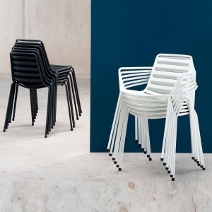 Silla de acero Street de Enea. Muebles de diseño para exteriores.