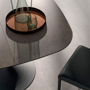 Mesa comedor extensible Bravo con fuerte personalidad de Ozzio Design.