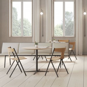 Silla apilable Quadra de Viccarbe. Mobiliario de diseño para interior.