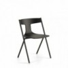 Silla apilable Quadra de Viccarbe. Mobiliario de diseño para interior.