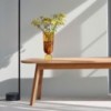 Banco Triangle Leg Hay de madera de Hay de diseño estilio nórdico.