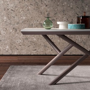 Mesa Random de Ozzio design. Mesas extensible con sobre de madera.