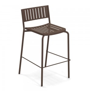 Taburete Bridge para exteriores de Emu. Taburetes de diseño.