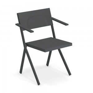 Butaca Mia para exteriores de Emu. Butacas de diseño moderno. Sillones innovadores.