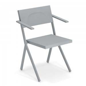 Butaca Mia para exteriores de Emu. Butacas de diseño moderno. Sillones innovadores.