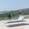 Chaise Longue Orizon elegante y perfecto para ambientes exteriores de Fast.