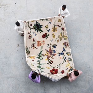 Alfombra de lana virgen Flora Promenade de  Nanimarquina