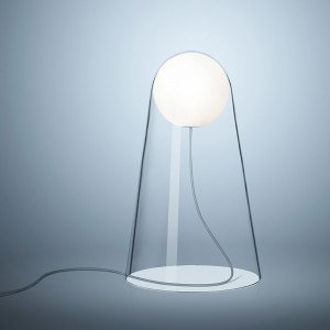 Lámpara con cuerpo de cristal soplado Satellight de Foscarini. Lamparas de vidrio
