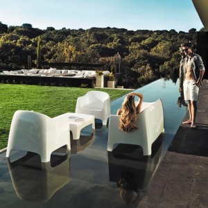 Sofá Solid para Espacios al Aire Libre Diseñada por Stefano Giovannoni