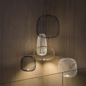 Lámpara de suspensión Spokes 3 de Foscarini. Lámparas modernas de diseño.
