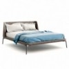 Cama Velvet Tapizada y elegante de Novamobili. Camas matrimoniales modernas.