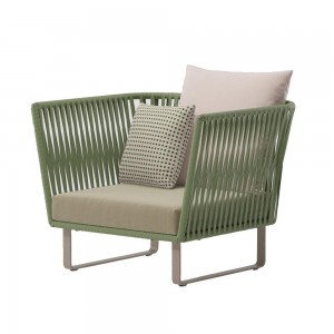 Sillón club exterior pies de aluminio Bela Rope colección Bitta de Kettal.