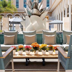 Módulo central sin brazos 2 plazas, exterior  pies aluminio y tapizados Bela Rope colección Bitta de Kettal.