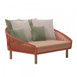 Cama Daybed exterior con pies de teca y tapizado Bela Rope colección Bitta de Kettal.