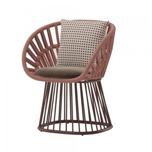 Sillón comedor exterior pies de aluminio cuerdas Bela Rope colección Cala de Kettal.