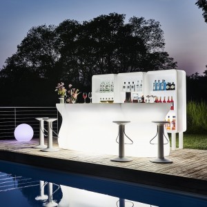 Display Bartolomeo Light de Plust Collection. Muebles para exterior.