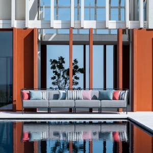 Sofá Cannolè modular para exteriores de Emu. Sofás de diseño.