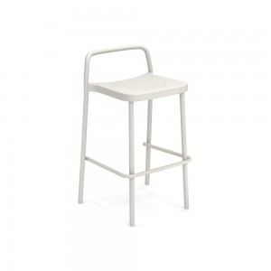 Taburete Grace para espacios exteriores Emu. Taburetes de diseño.