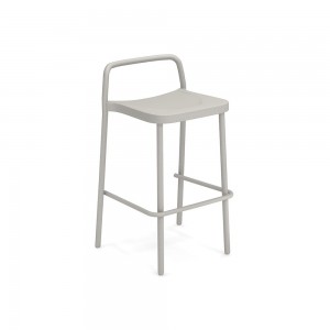 Taburete Grace para espacios exteriores Emu. Taburetes de diseño.