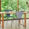 Silla Series 7 lacado de Fritz Hansen con un diseño versatil y moderno.