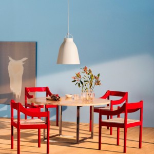 Lámpara suspensión Caravaggio de Fritz Hansen con un diseño elegante de alta calidad.