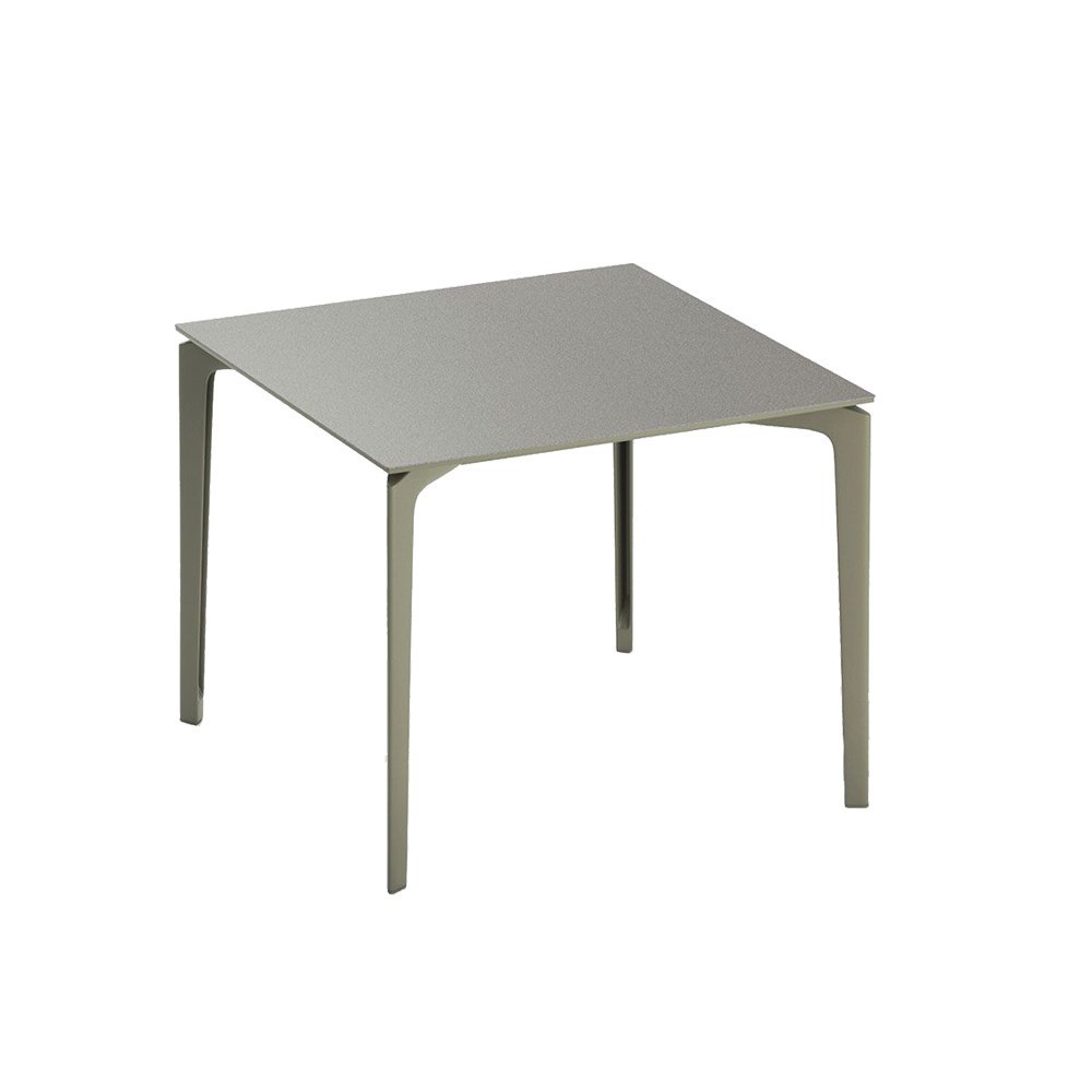 Mesa cuadrada Allsize aluminio moteado para exteriores de Fast. Mesas de terraza y jardín.