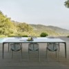 Mesa rectangular Allsize Gres para espacios exteriores de Fast. Mesas para terrazas.