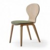 Silla Dalia madera de Doos. Sillas tapizadas de diseño contemporáneo e innovador.