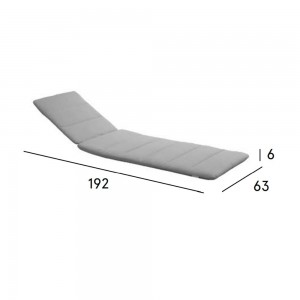 Colchón Ushuaia de Fast para tumbona perfecto para el uso en ambientes exteriores elegantes.