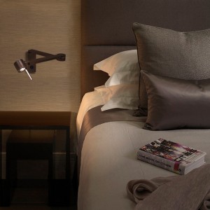 Lámpara de pared  Manhattan de Contardi ideal para la cabecera de la cama.