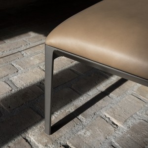 Banco Able. Bensen con un diseño moderno de alta calidad.