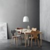 Candelabro Large de Fritz Hansen. Fritz Hansen con un diseño moderno de alto lujo.