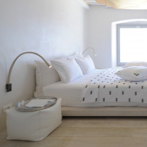 Lámpara de pared Flexiled Leather de Contardi con diseño elegante, elegante y moderno.