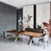 Mesa Mad Max Wood Versión A de Cattelan Italia es una mesa moderna y elegante con acabados de lujo.