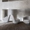 Butaca Lo Turn de Bensen con un diseño moderno, elegante y con acabados de lujo.