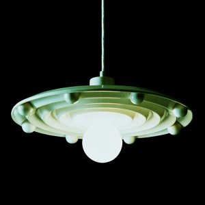 Lámpara Santa Ana moderna ideal para espacios interiores de Memphis.