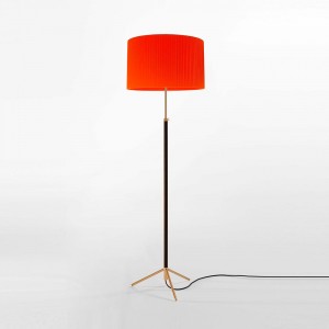 Lámpara pie de salón G2 1963 de Santa & Cole. Lámparas de diseño moderno.