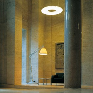 Lámpara de pie ajustable Superarchimoon de Flos Iluminación