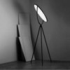 Lámpara de aluminio de pie Superloon de Flos Iluminación. Lámparas minimalistas.