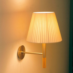 Aplique BC2 1995. SantaCole. Lámparas de diseño moderno y elegante SantaCole.
