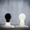 Lámpara Light Bulb de Foscarini. Lámparas de diseño moderno para sobremesa.