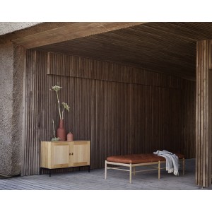 Estantería modular FK63 de Carl Hansen and Son. Diseño elegante y moderno que da calidez a cualquier espacio.