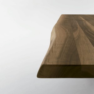 Mesa fija Tokyo madera maciza de Tonin casa. Muebles modernos de hogar.