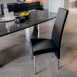 Silla Charonne de Tonin casa. Muebles modernos de hogar.